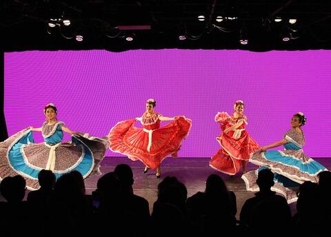 Photo of Ballet Folklorico performers 